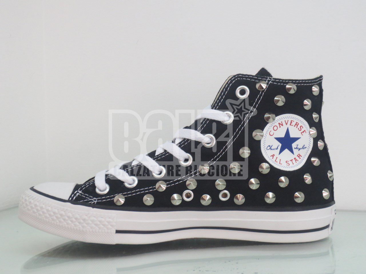 all star nere borchiate